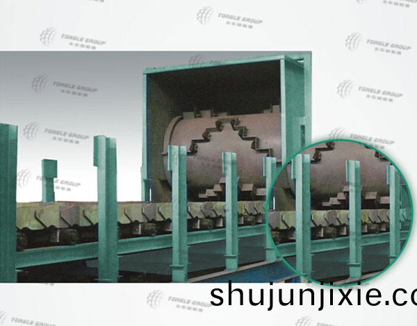闆(ban)式(shi)給(gei)料佈(bu)料(liao)一(yi)體(ti)機(ji)